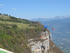 Parapentes au-dessus de St Hilaire 10